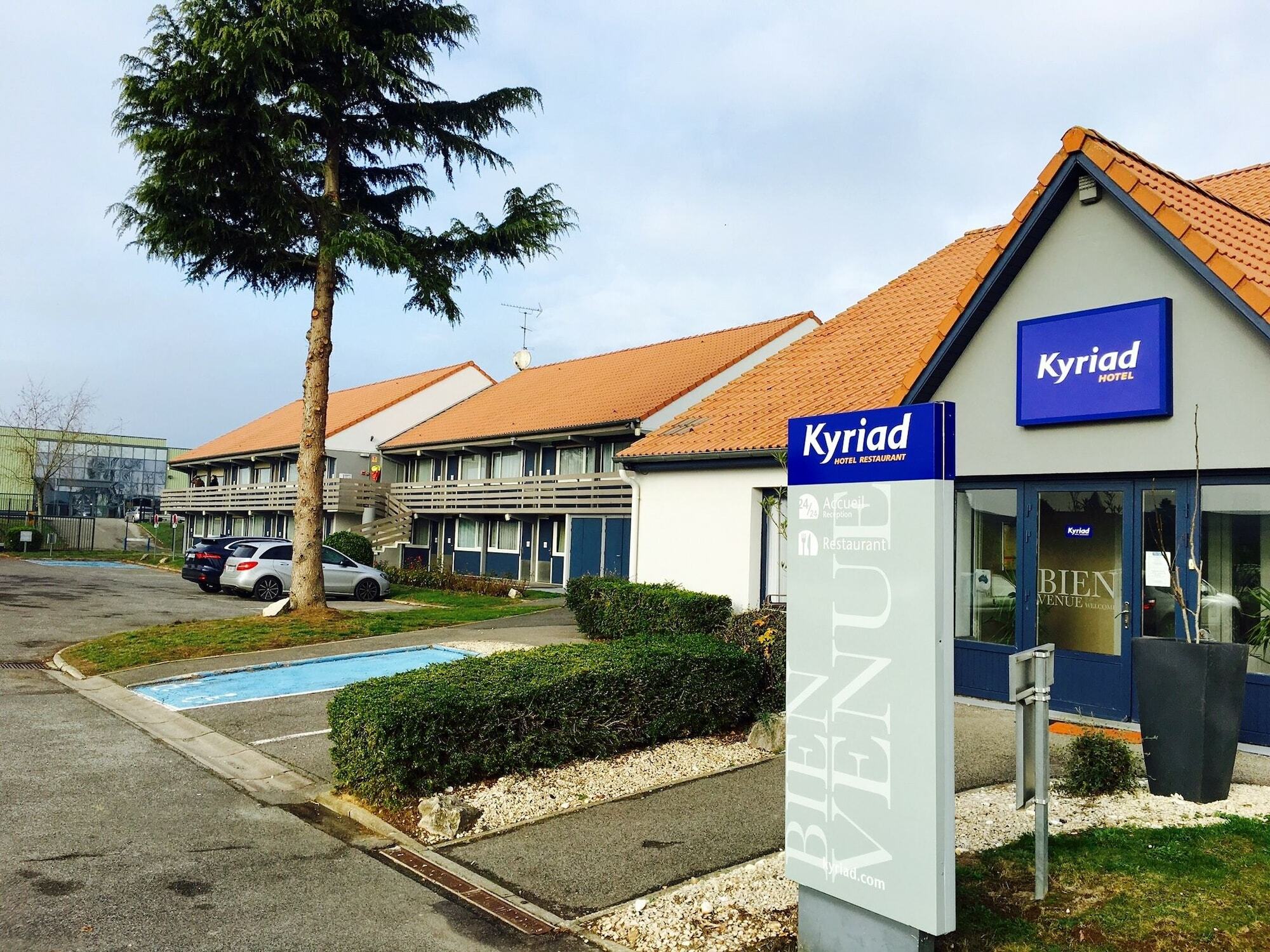 Hotel Restaurant Kyriad De Peronne Exterior foto